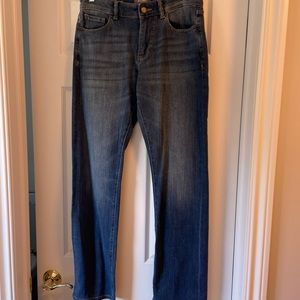 DL 1961 Avery medium wash straight leg jean